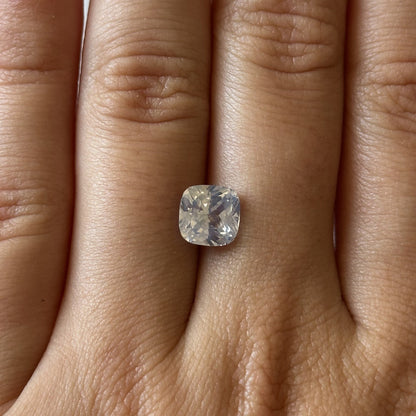 BESPOKE 2.50CT OPALESCENT SAPPHIRE