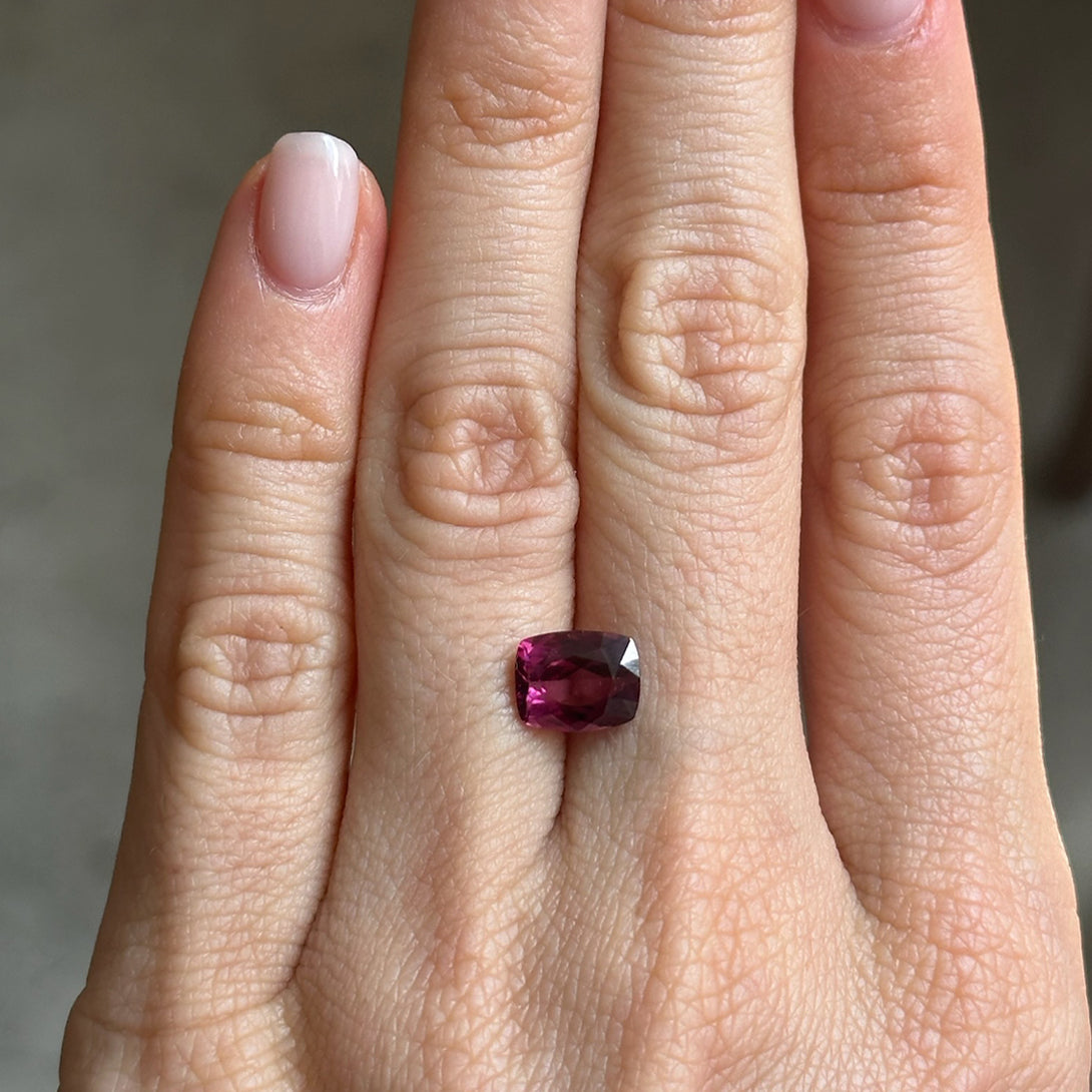 BESPOKE 2.51CT RASPBERRY TOURMALINE