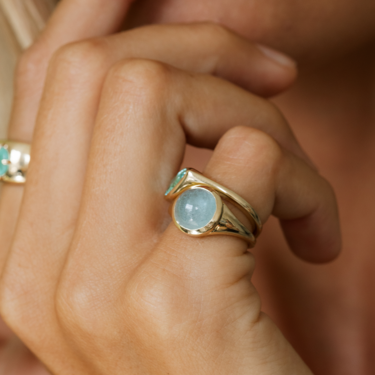 3.05ct Aquamarine Cabochon Signet Ring