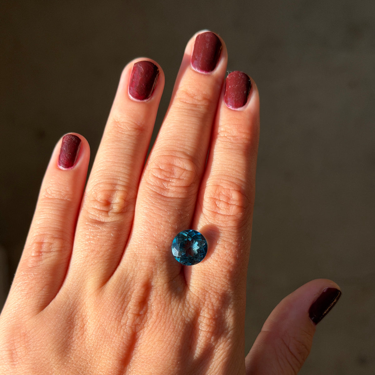 5.85ct Round London Blue Topaz