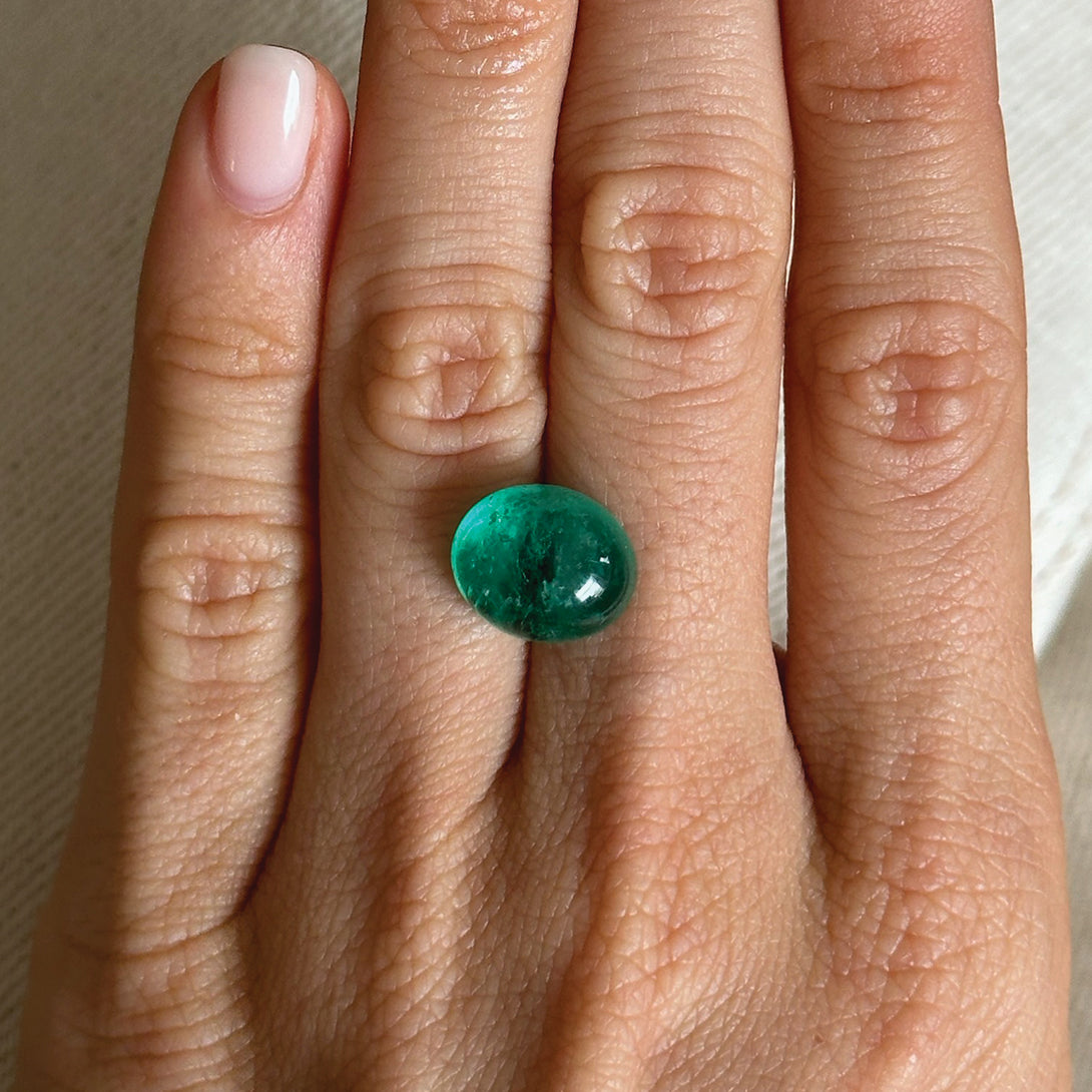 BESPOKE 6.63CT MUZO OVAL CABACHON EMERALD