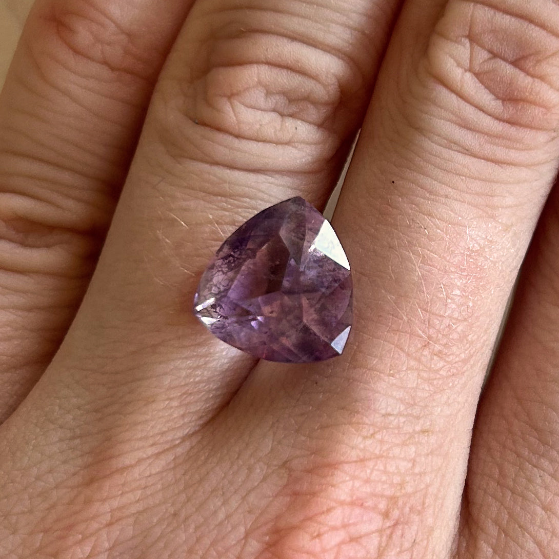 BESPOKE 6.64CT RUTILE AMETHYST