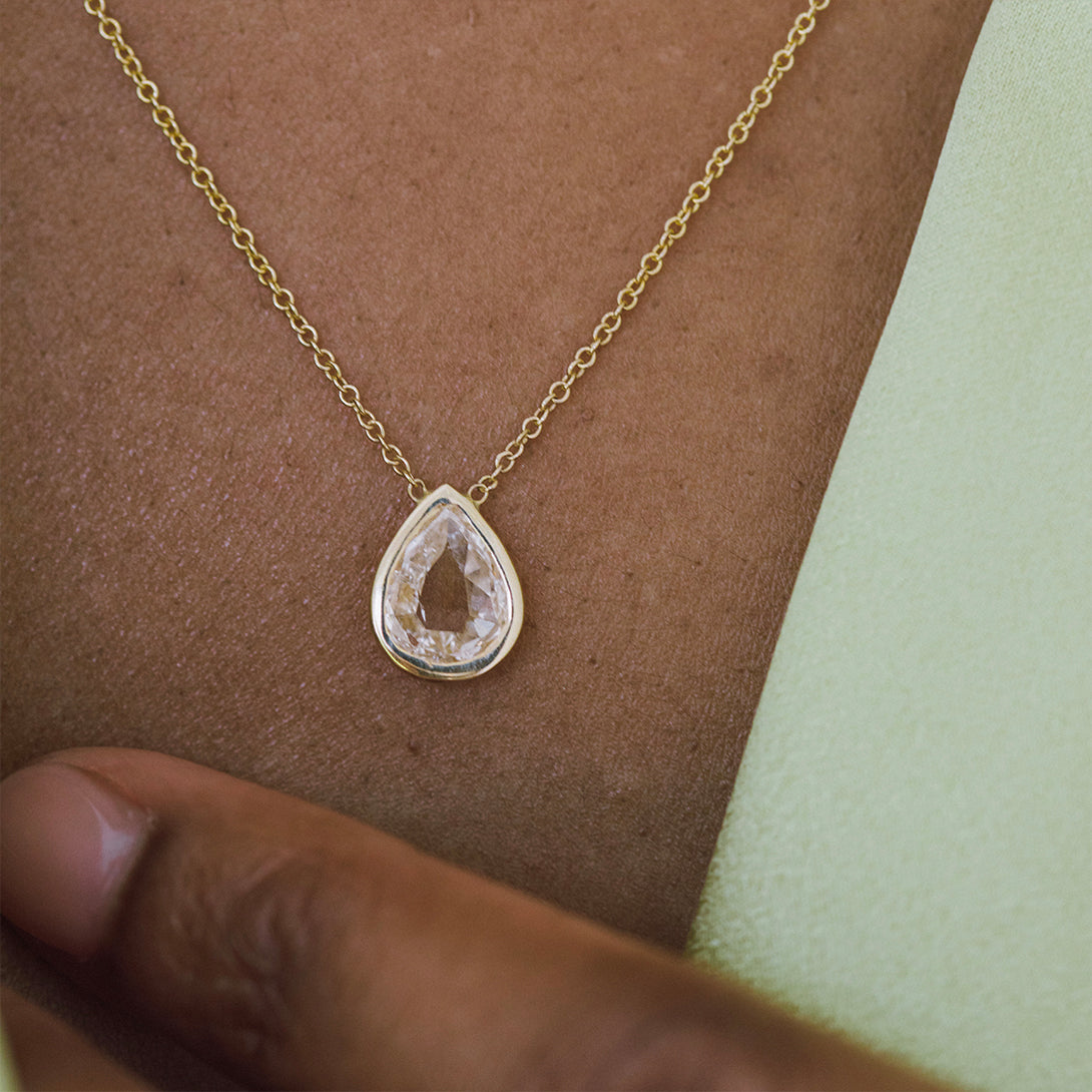 PEAR SHAPED ROSE CUT DIAMOND NECKLACE