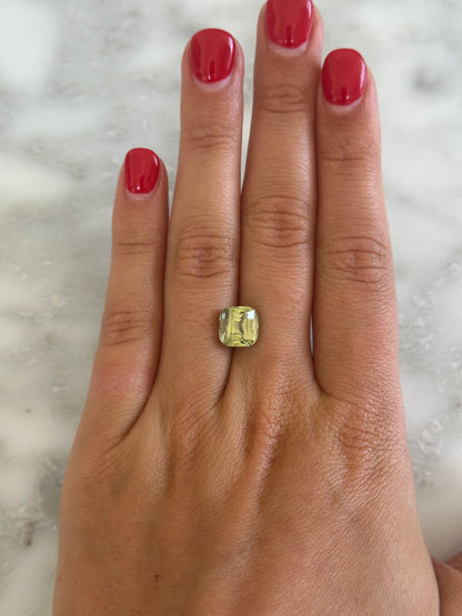 BESPOKE 4.68CT GREEN ZIRCON