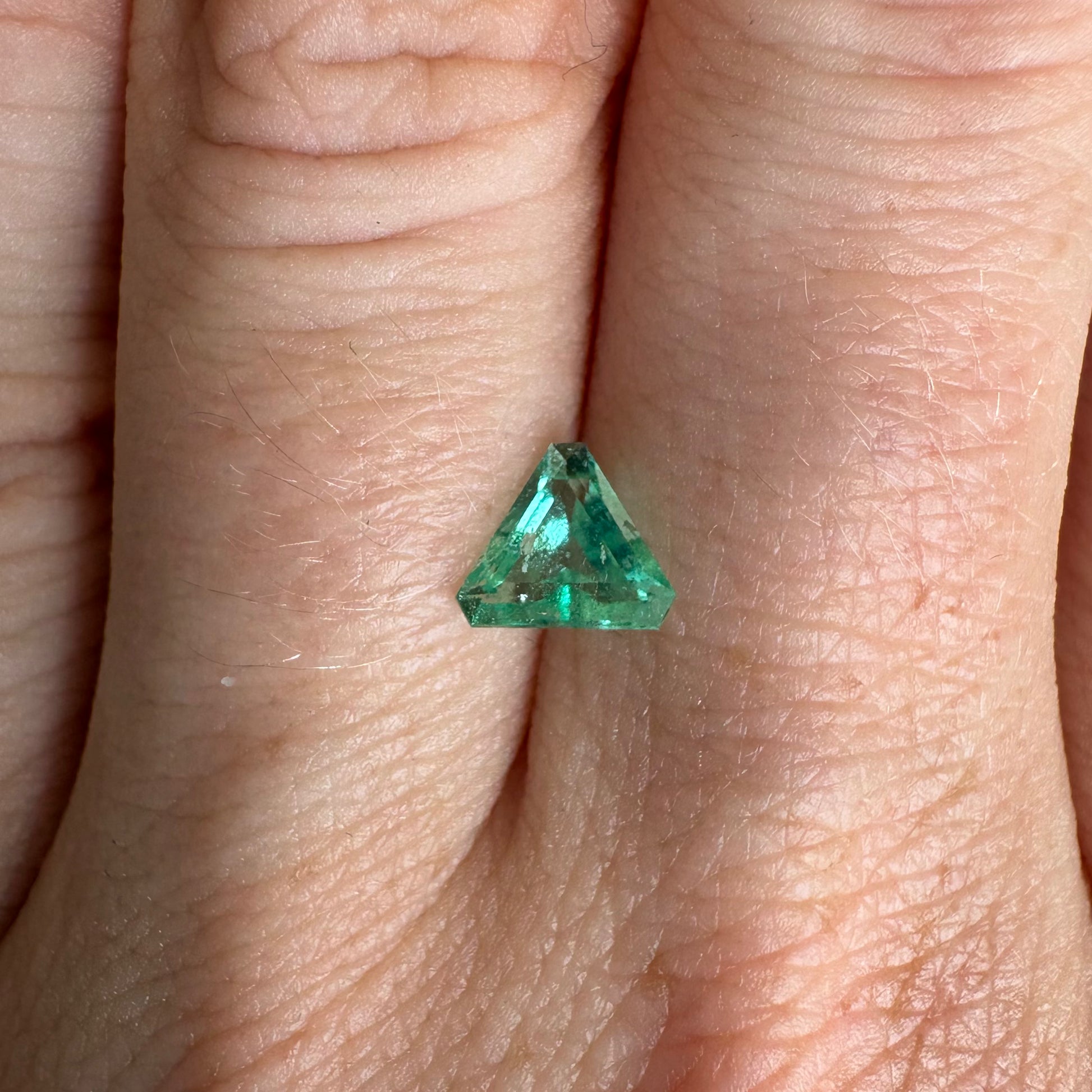 Bespoke 0.56ct Trilliant Muzo Emerald