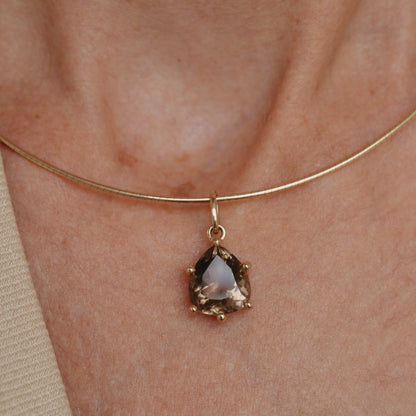 Thin Omega Necklace