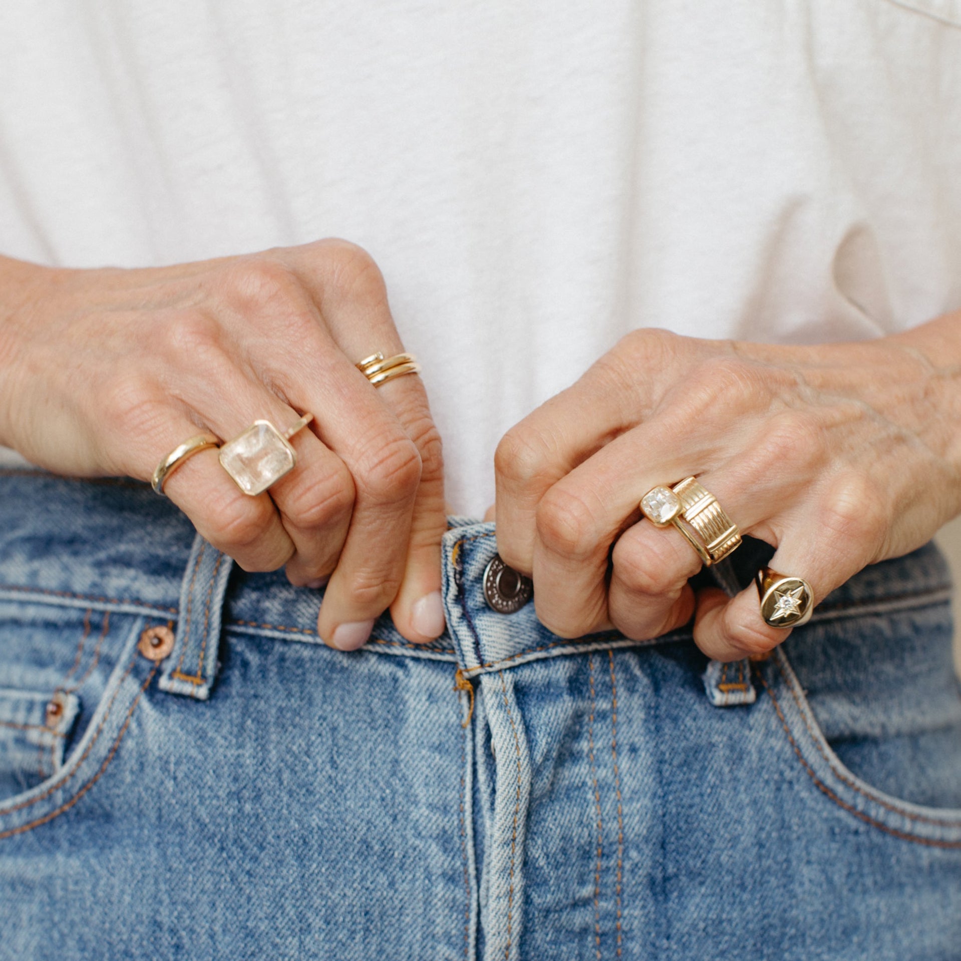 12.99CT PINK BERYL BEZEL RING