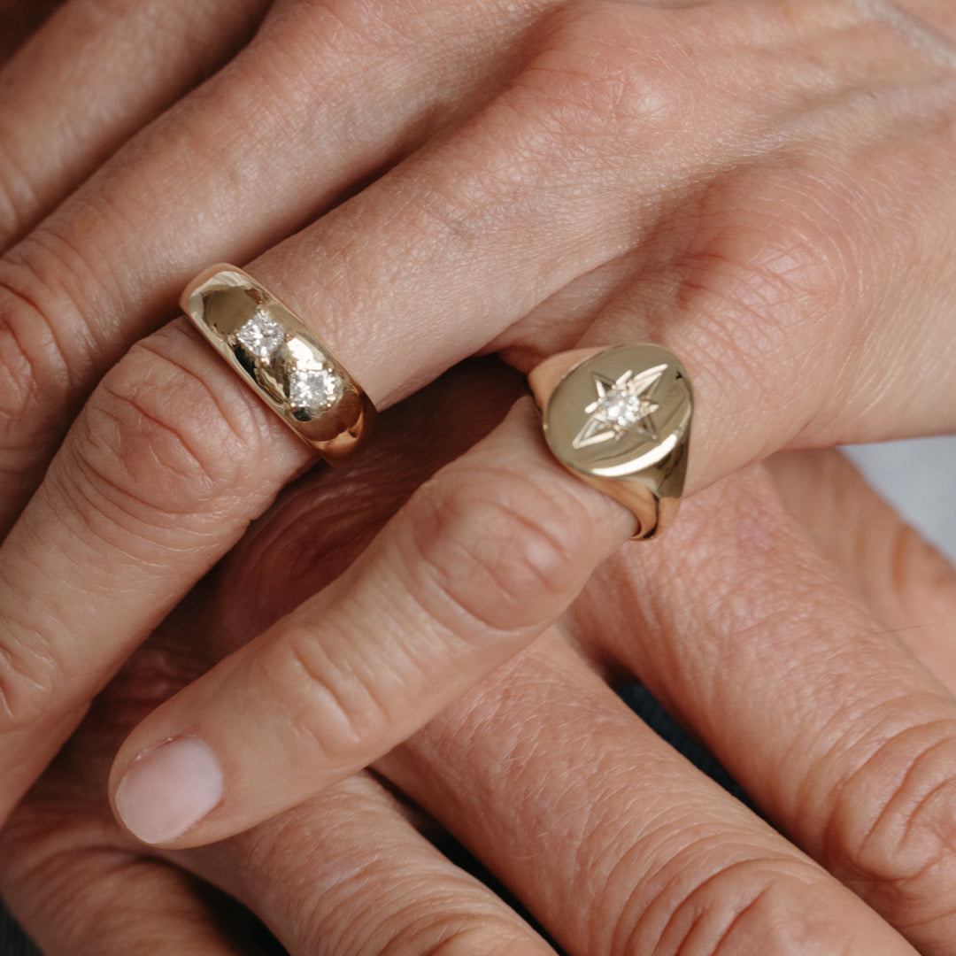 GRAND DIAMOND NORTH STAR SIGNET RING