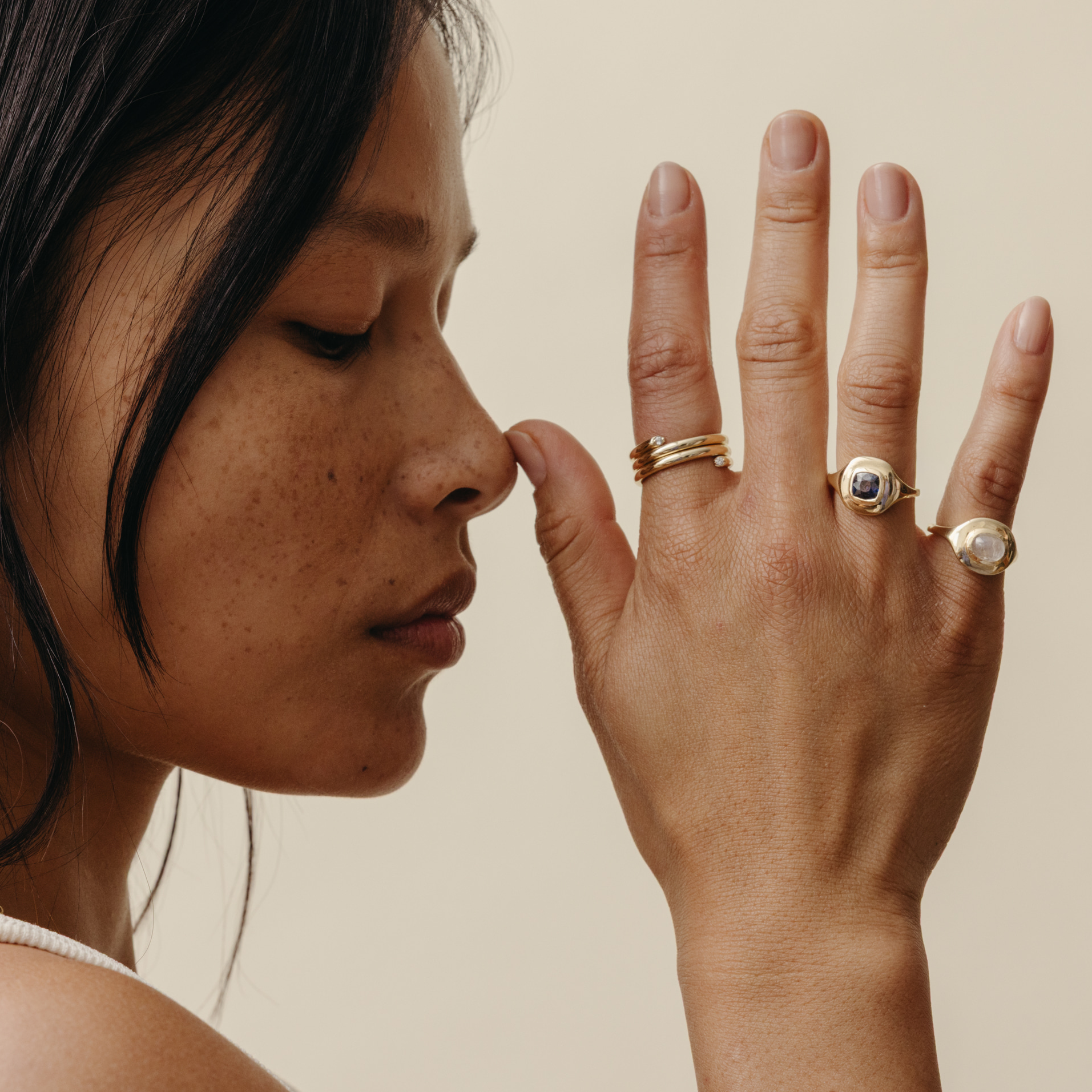 1.48ct Moonstone Oval Cabochon Ripple Ring