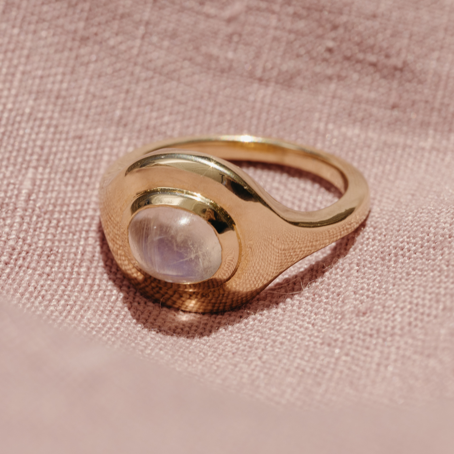 1.48ct Moonstone Oval Cabochon Ripple Ring