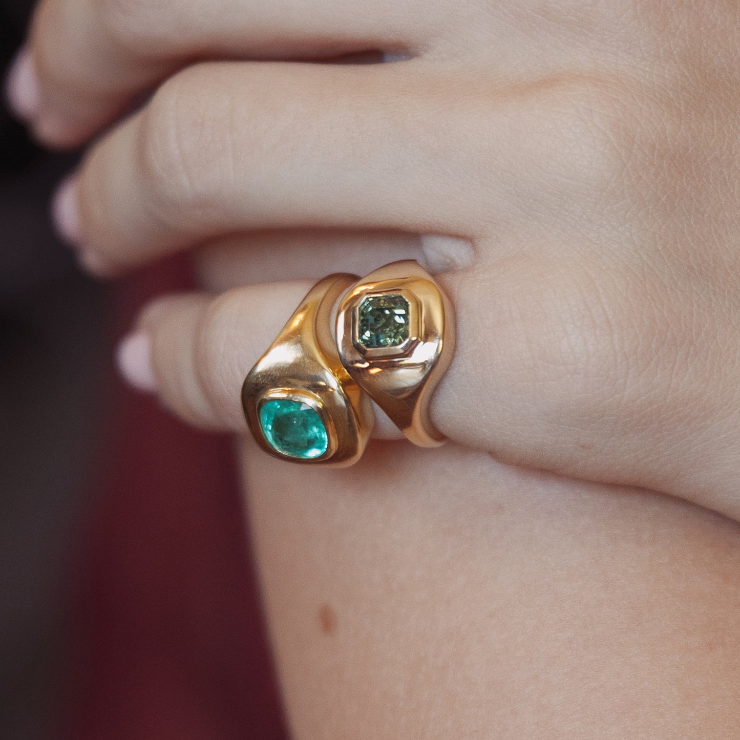 1.34CT GREEN SAPPHIRE RIPPLE RING