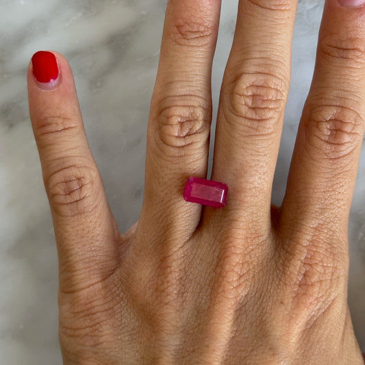 BESPOKE 3.05CT EMERALD CUT RUBY RING