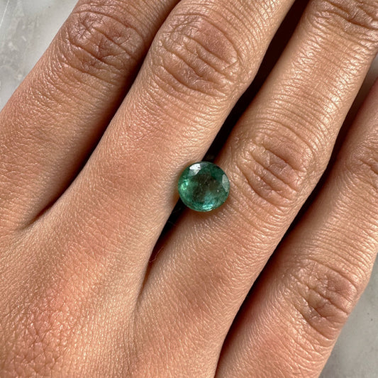 BESPOKE EMERALD ROUND RING