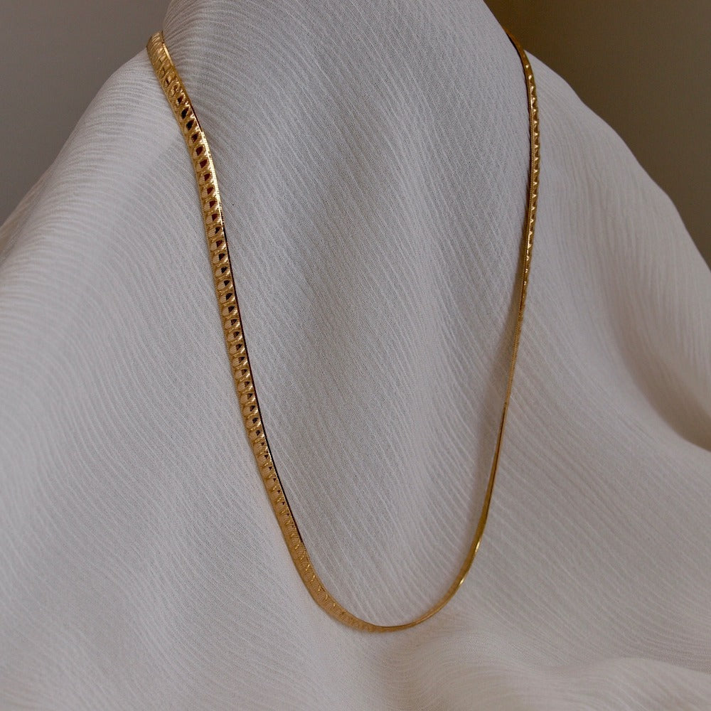 Vintage 14k Yellow Gold Herringbone Necklace